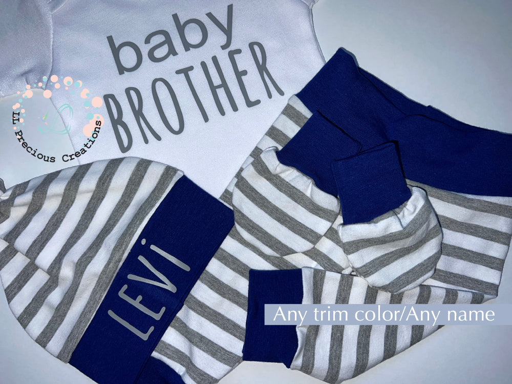Personalized Baby Boy Grey Stripes Outfit Baby Brother Set by LL Precious Creations
#llpreciouscreations #newbornbabyboy #newbornboyoutfit #Personalizedbabyhat
#cominghomeoutfit #babyhandmadeoutfit #greystripesoutfit #bayboygift #momtobegift #babyshowergift #newbaby #newborngift #giftfornewbornbaby #handnmade 