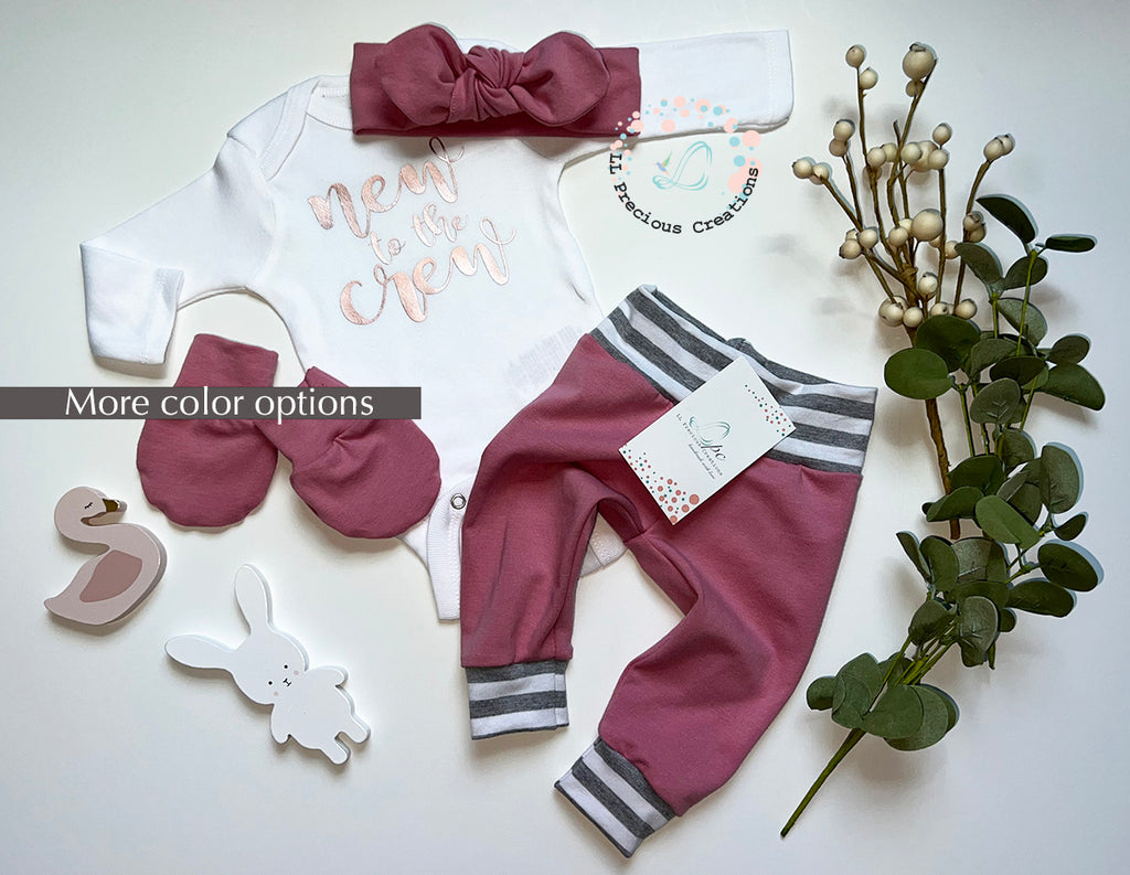 New to the Crew Girl Outfit Coming Home Baby Outfit #llpreciouscreations #newbornbabygirl #newtothecrew #newbornbaby #cominghomeoutfit #twinoutfits #boygirltwins #newbornbaby #handmadeoutfit #babygift #babyshowergift #blueboyoutfit #pinkgirloutfit