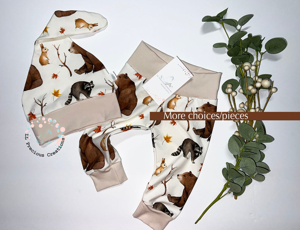 Forest Friends high quality Organic Personalized Baby Outfit by LLPreciousCreations #llpreciouscreations #personalizedoutfit #babyboyoutfit #organicbabyoutfit #cominghomeoutfit #newbornbabygift #babygift #babyshowergift #forestfriends #animaloutfit #babyboypants 