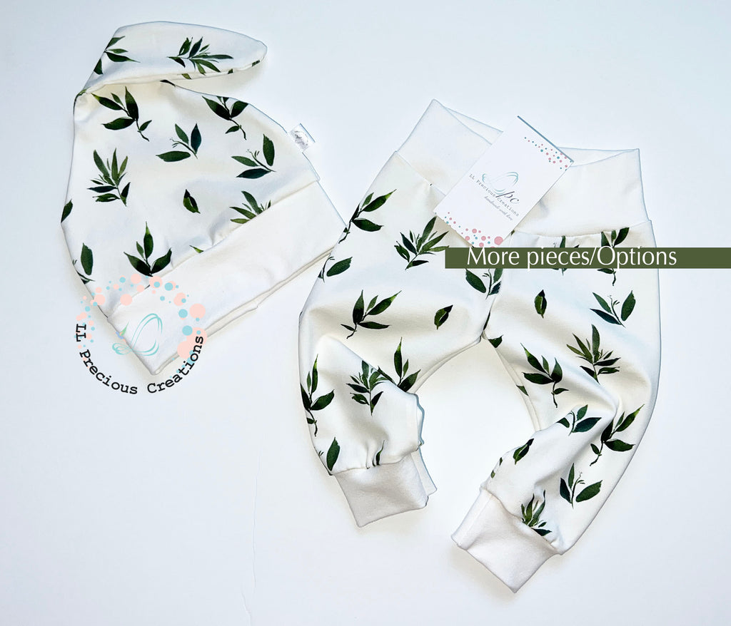 Organic Green Vine Gender Neutral Baby Outfit Newborn Gift 
#llpreciouscreations #newborngift #babyshowergift #babygift #floralbabyoutfit #organicoutfit #greenbabyoutfit #organicbabypants #organicbabyheadband #newbornbabygirl #cominghomeoutfit #babygirloutfit #sheishere 