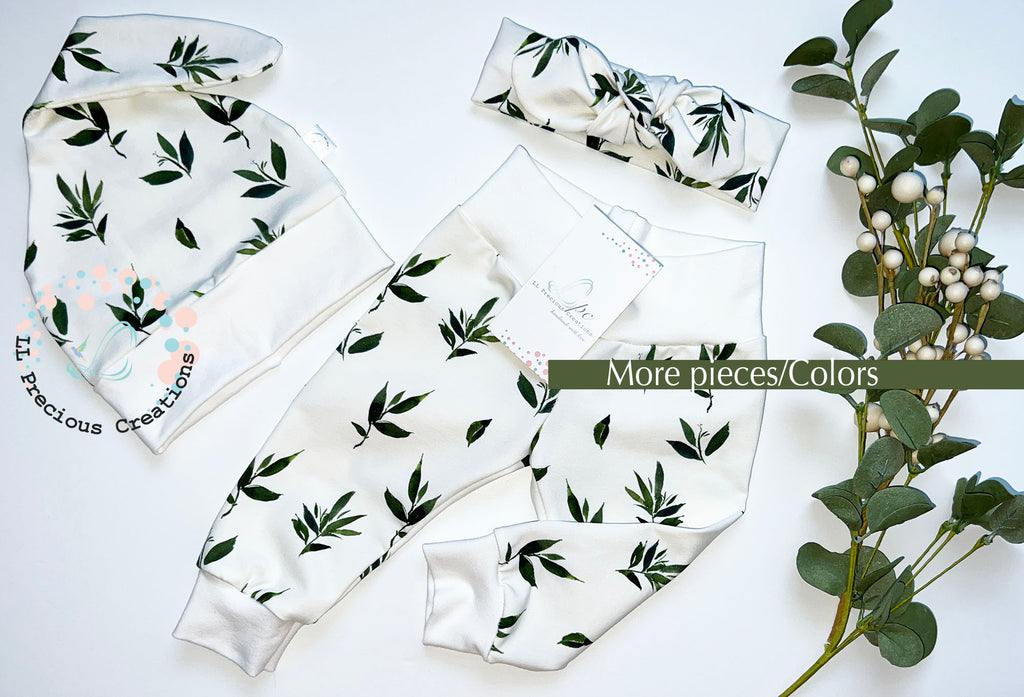 Organic Green Vine Baby Girl Outfit  Newborn Gift 
#llpreciouscreations #newborngift #babyshowergift #babygift #floralbabyoutfit #organicoutfit #greenbabyoutfit #organicbabypants #organicbabyheadband #newbornbabygirl #cominghomeoutfit #babygirloutfit #sheishere 