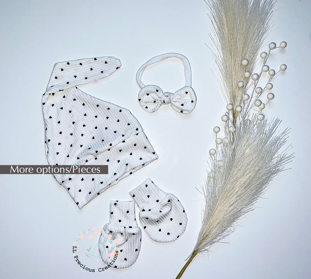 White with tiny black hearts bummies bow mittens leg warmers outfit by LLPreciousCreations #babygift #llpreciouscreations #babybummies #babygirlshorts #whitewhorts #tinyblackheartsoutfit #newbornclothes #toddleroutfit #handmade #handmadeinUSA #handmadebabyoutfits #babyshowergift 