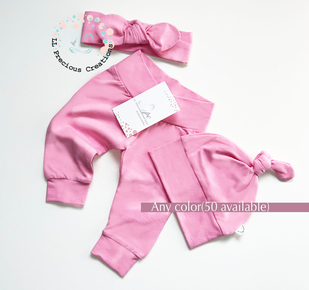Baby girl pink outfit Little Sister LLPreciouscreations #llpreciouscreations #littlesister #pinkandblue #littlebrother #twins #newborntwins #babyboyoutfit #babygirloutfit #cominghomeoutfit #personalizedoutfit #newborntwins #babygift #babyshowergift #hospitalbabyoutfit #handmade #boygirltwins #matchingbabyoutfits #siblingoutfits #babyclothes